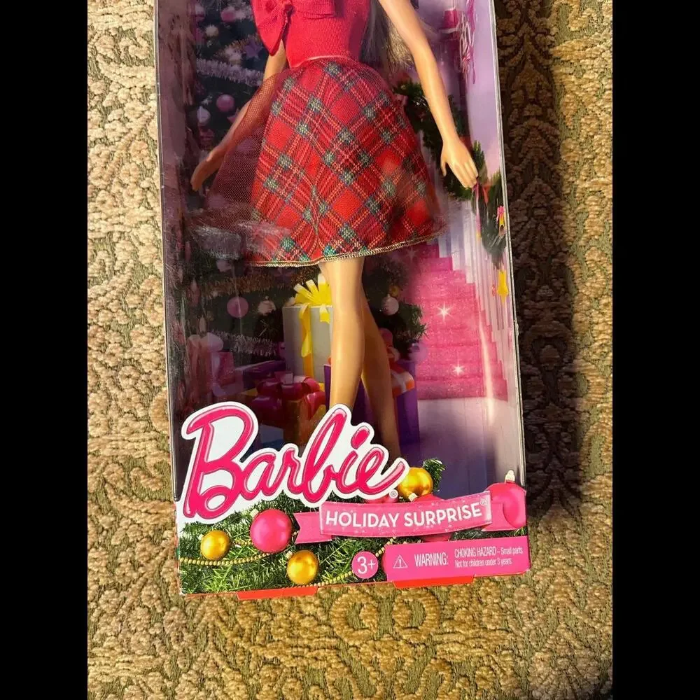 Barbie Doll 2015 Barbie Holiday Surprise Doll‎ Christmas Blonde DMN87 Red Green